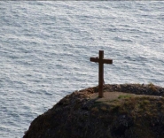 Крест на скале Святого явления