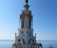 Храм-маяк святого Николая Чудотворца в Малореченском